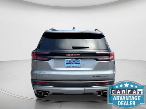 Used 2025 GMC Acadia Elevation FWD image 5