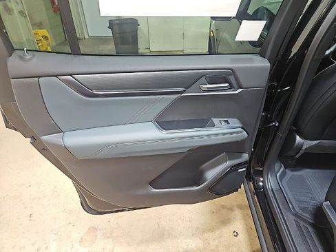 New 2026 GMC Acadia AT4 w/ Luxury Package AWD/4WD image 19