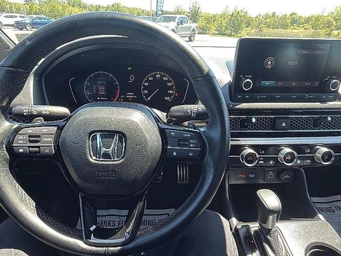 Used 2024 Honda Civic Sport image 28