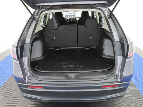 Used 2025 Honda HR-V LX image 12