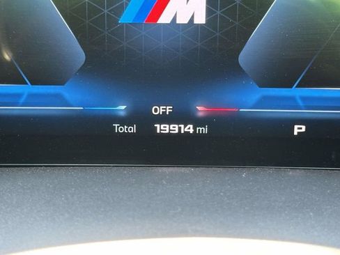 Certified 2025 BMW X7 M60i AWD/4WD image 32