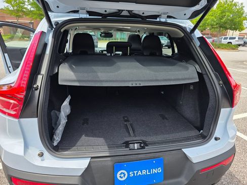 Used 2026 Volvo XC40 B5 Plus AWD/4WD image 36