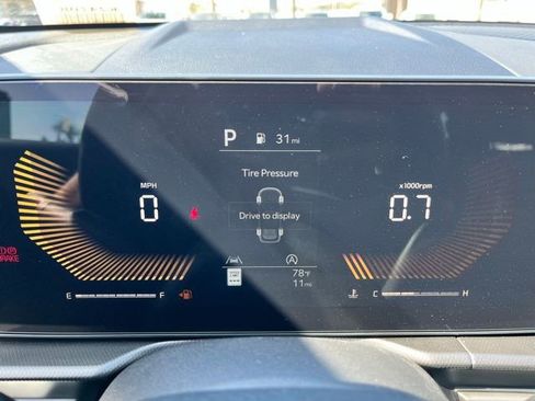 New 2026 Kia Sportage LX FWD image 12