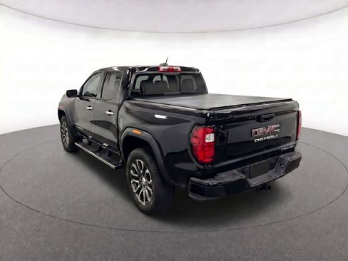 Used 2023 GMC Canyon Denali AWD/4WD image 4