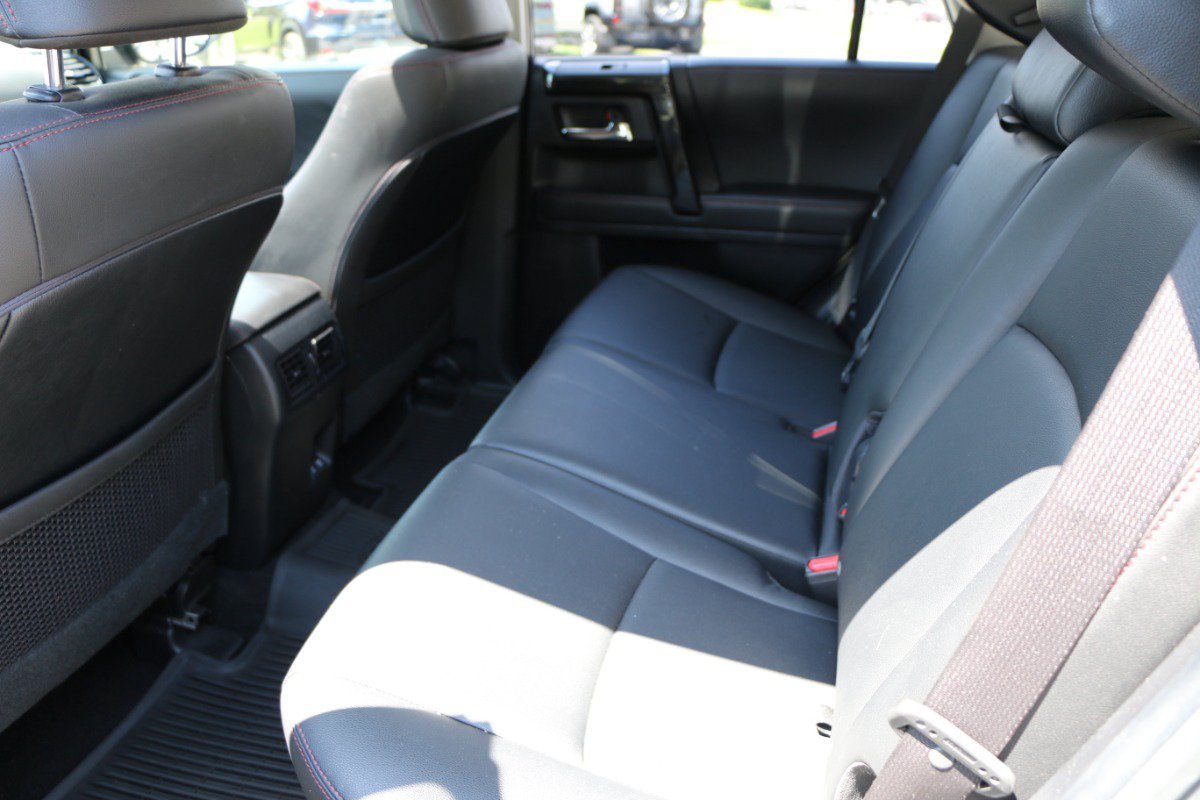 Used 2021 Toyota 4Runner Venture w/ Moonroof Package AWD/4WD image 30