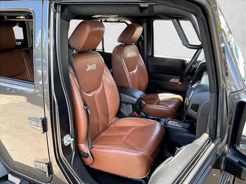Used 2017 Jeep Wrangler Unlimited Sport w/ Quick Order Package 24S AWD/4WD image 9