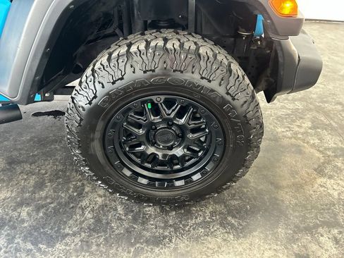 Used 2021 Jeep Wrangler Unlimited Sport AWD/4WD image 24