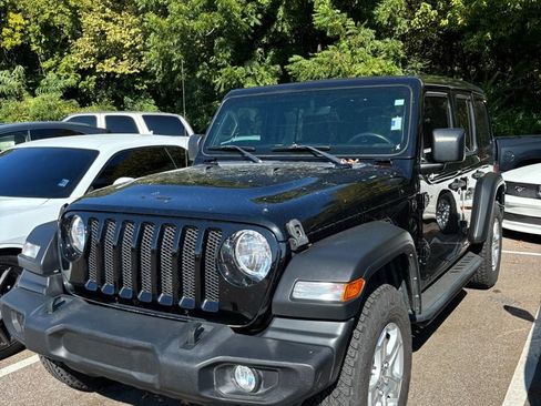 Used 2021 Jeep Wrangler Unlimited Sport w/ Sun And Sound Package AWD/4WD image 3