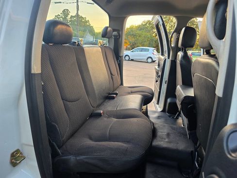 Used 2005 Dodge Ram 3500 Truck ST image 31