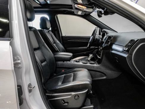 Used 2020 Jeep Grand Cherokee High Altitude AWD/4WD image 33