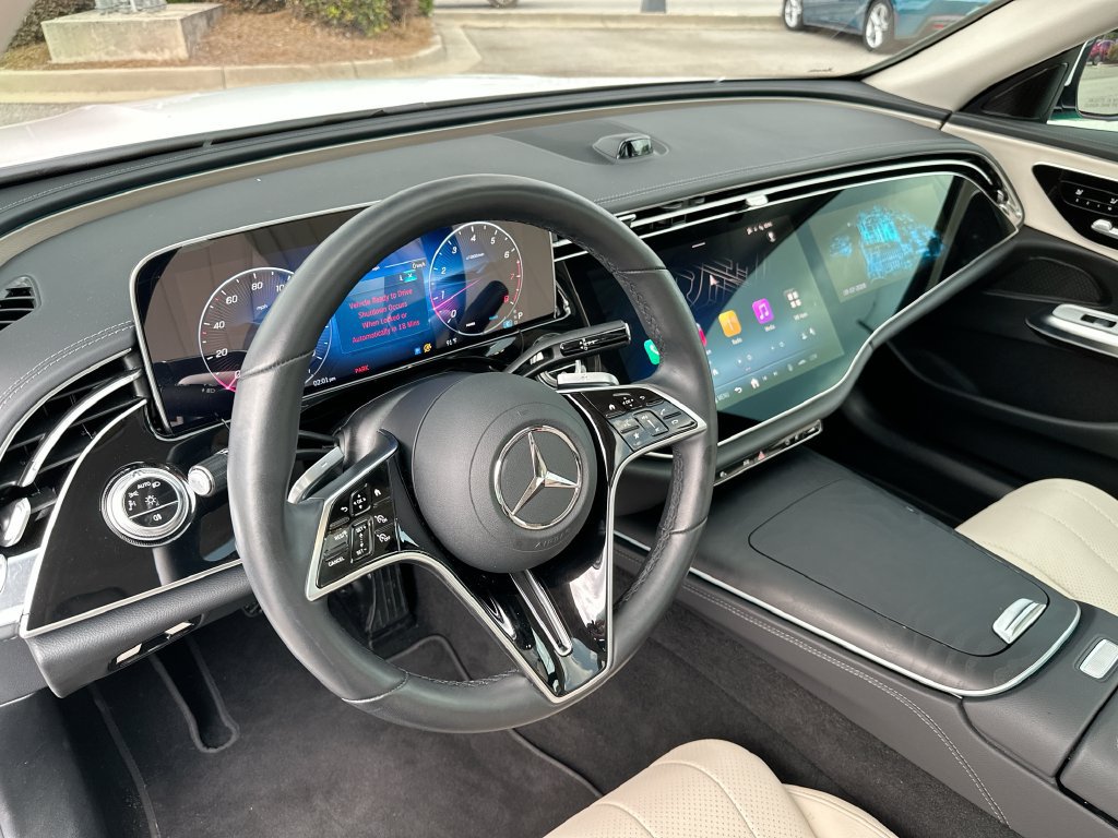 Used 2025 Mercedes-Benz E 350 Sedan image 10