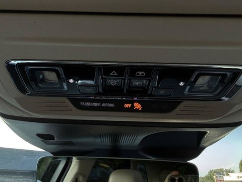 Used 2021 Lincoln Corsair Grand Touring AWD/4WD image 55
