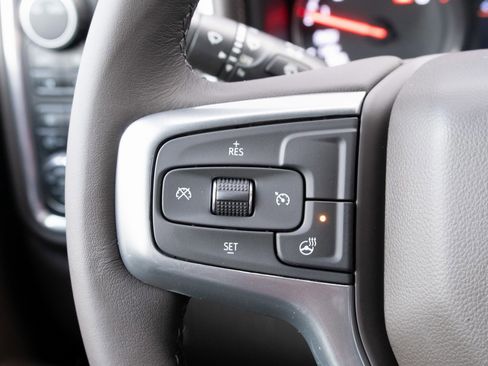 Used 2020 Chevrolet Silverado 1500 LTZ image 6