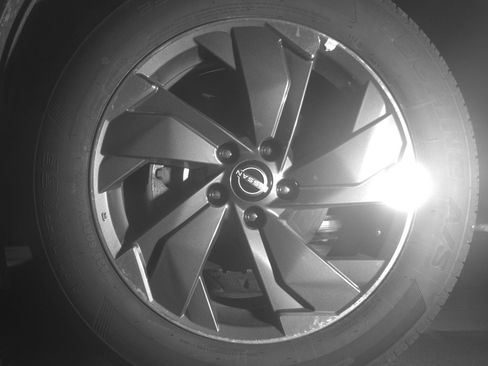 Used 2025 Nissan Rogue SV image 12