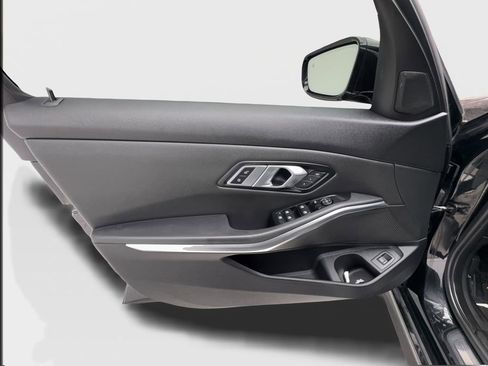 Used 2019 BMW 330i Sedan RWD image 24