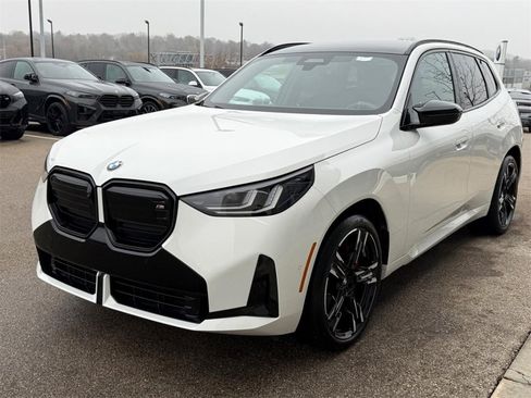 Used 2025 BMW X3 M50 w/ Premium Package image 7