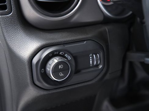 Used 2023 Jeep Gladiator Sport AWD/4WD image 28