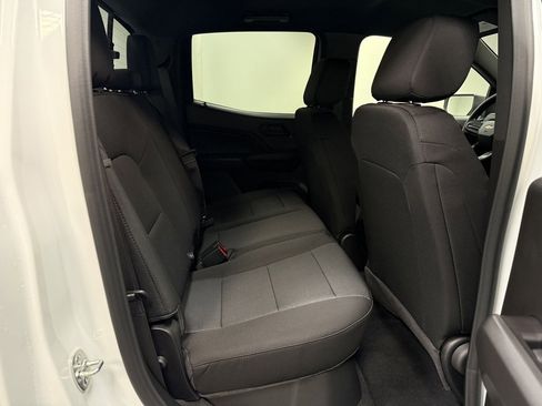 New 2026 Chevrolet Colorado W/T image 17