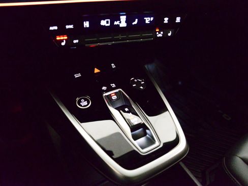 Used 2023 Audi Q4 e-tron Premium Plus w/ Premium Plus image 14