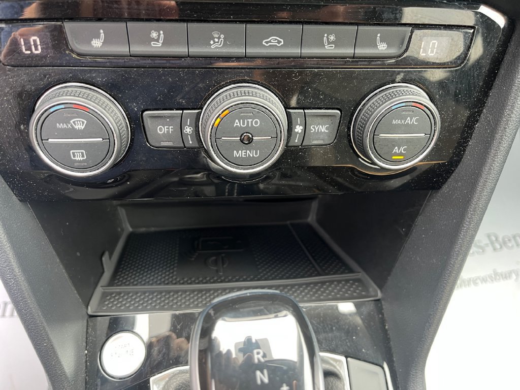 Used 2024 Volkswagen Taos SEL AWD/4WD image 22