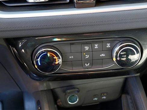 Certified 2026 Chevrolet TrailBlazer LT w/ Driver Confidence Package image 13