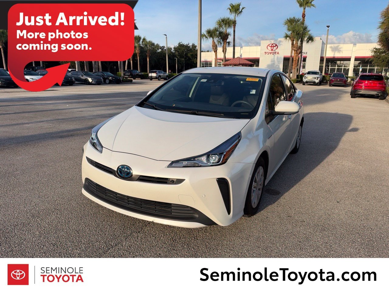 Used 2021 Toyota Prius LE FWD image 1