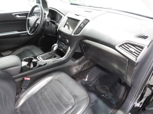 Used 2017 Ford Edge SEL FWD image 9