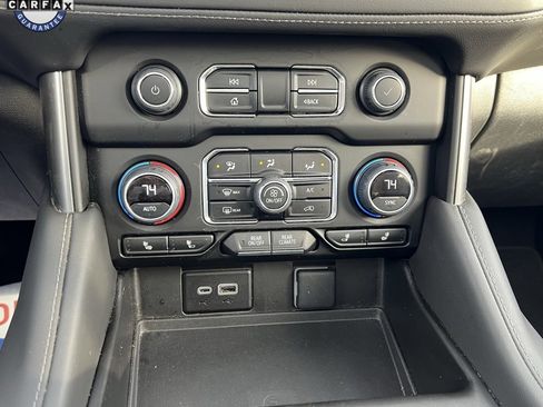 Used 2024 Chevrolet Tahoe Z71 w/ Luxury Package image 17