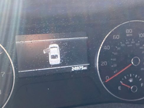 Certified 2024 Kia Forte GT-Line image 12