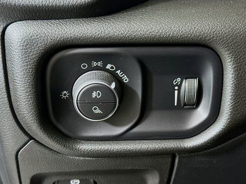 Used 2022 RAM 1500 Big Horn image 10