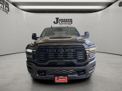 New 2026 RAM 2500 Tradesman AWD/4WD image 4