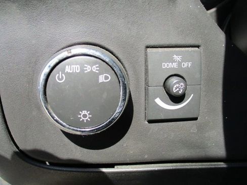 Used 2017 Chevrolet Express 3500 Extended image 13