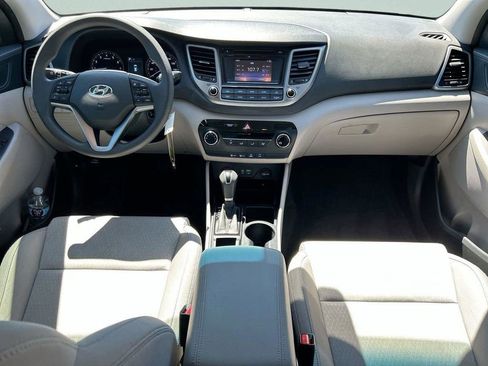 Used 2016 Hyundai Tucson SE w/ Option Group 02 image 17