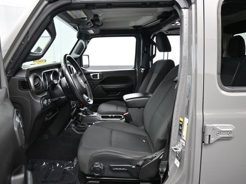 Used 2022 Jeep Gladiator Sport AWD/4WD image 11
