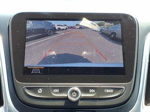 Used 2020 Chevrolet Equinox Premier AWD/4WD image 10