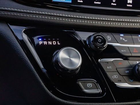 New 2026 Chrysler Pacifica Select w/ S Appearance Package image 21