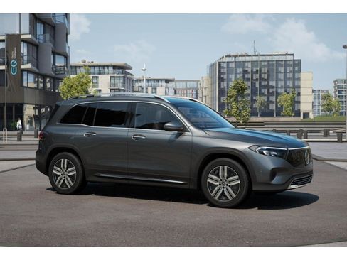 Used 2025 Mercedes-Benz EQB 250+ image 13