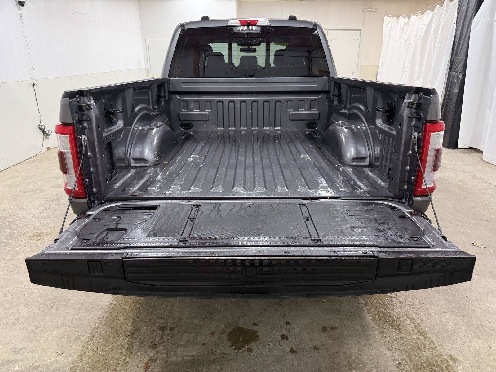 Used 2021 Ford F150 Lariat w/ Equipment Group 502A High AWD/4WD image 26
