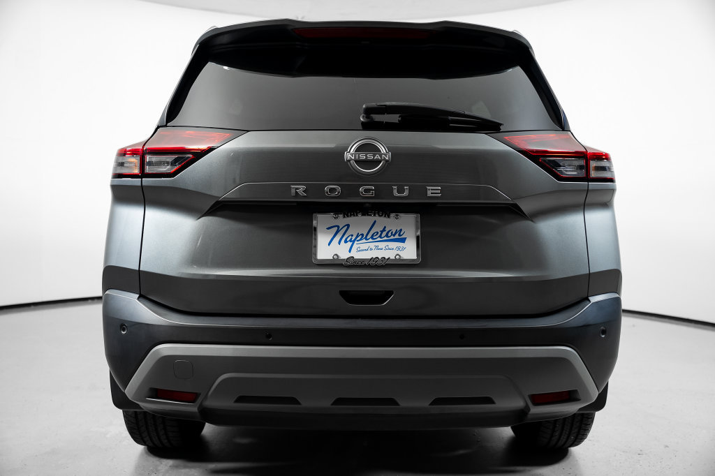 Used 2023 Nissan Rogue S FWD image 9