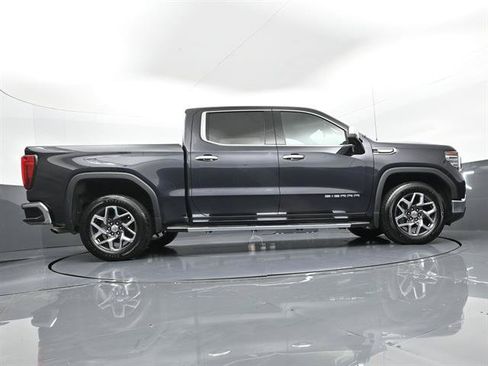 Used 2023 GMC Sierra 1500 SLT RWD image 40
