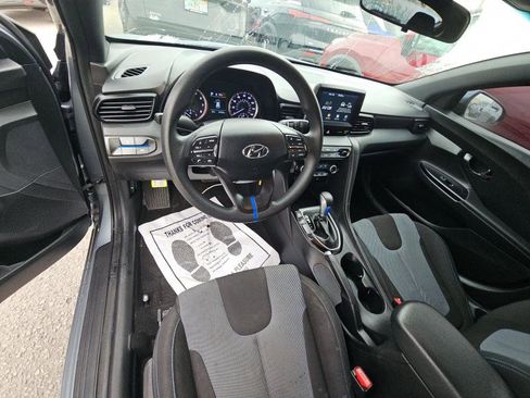 Used 2020 Hyundai Veloster 2.0 image 9