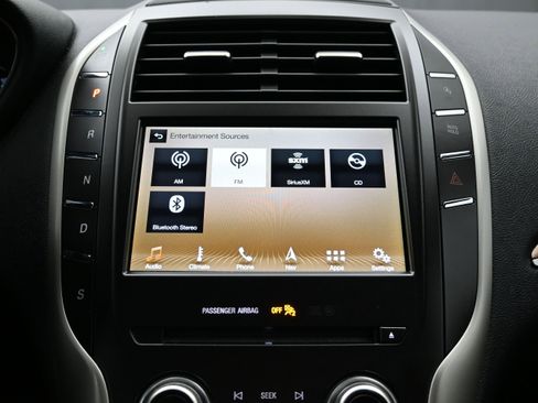 Used 2019 Lincoln MKC Select w/ Select Plus Package FWD image 35