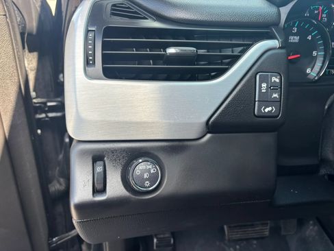 Used 2017 GMC Yukon SLT w/ Open Road Package RWD image 11