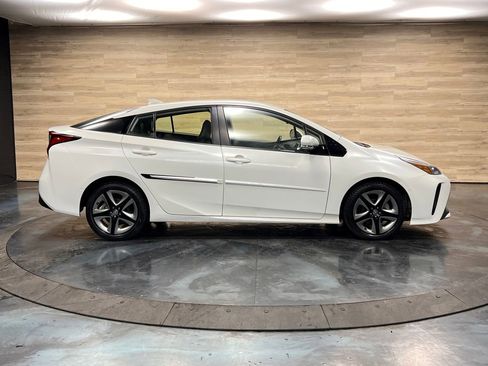 Used 2019 Toyota Prius FWD image 26