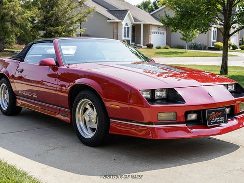 Used 1988 Chevrolet Camaro LT RWD image 20