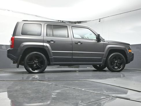 Used 2015 Jeep Patriot Sport FWD image 35