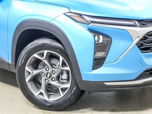 New 2026 Chevrolet Trax LT w/ Driver Confidence Package image 4