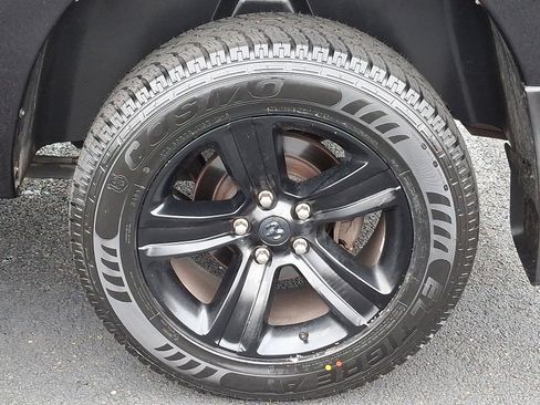 Used 2017 RAM 1500 Sport w/ Black Ram 1500 Sport Group image 28