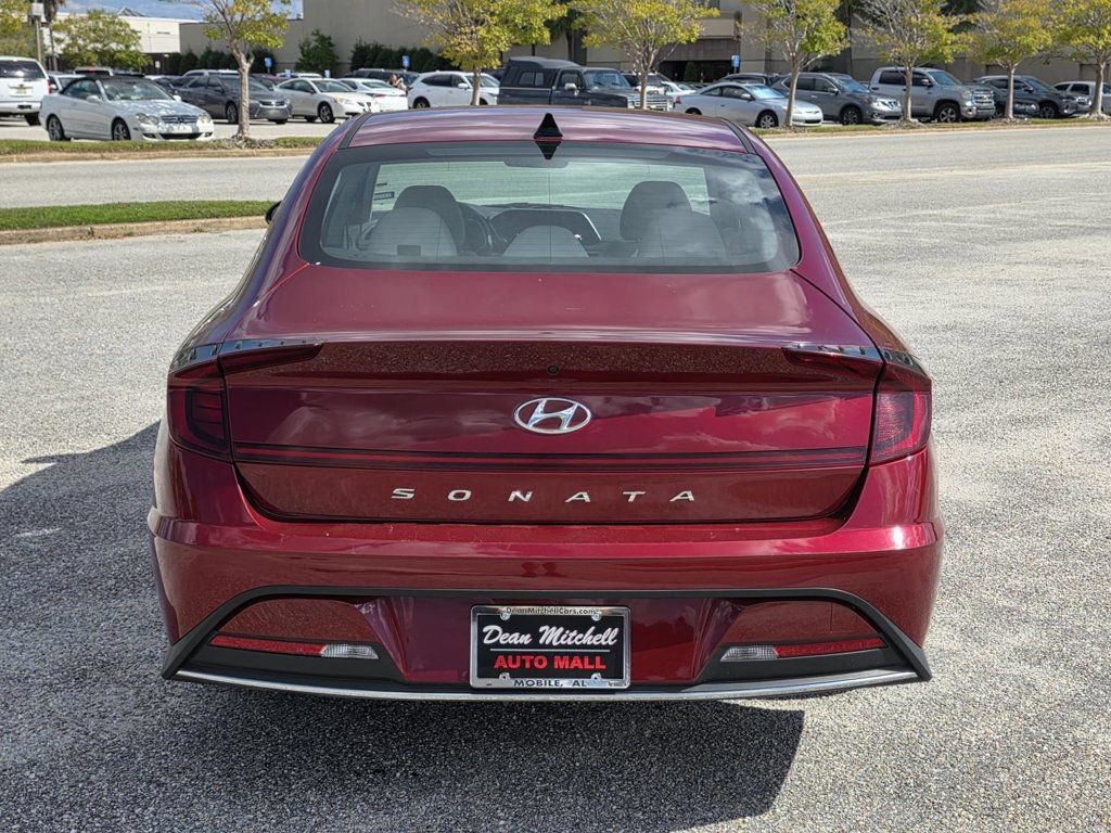 Used 2023 Hyundai Sonata SE FWD image 3