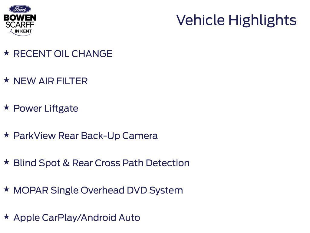Used 2020 Chrysler Pacifica Touring FWD image 2